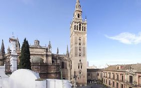 RentalSevilla Durmiendo en la Catedral